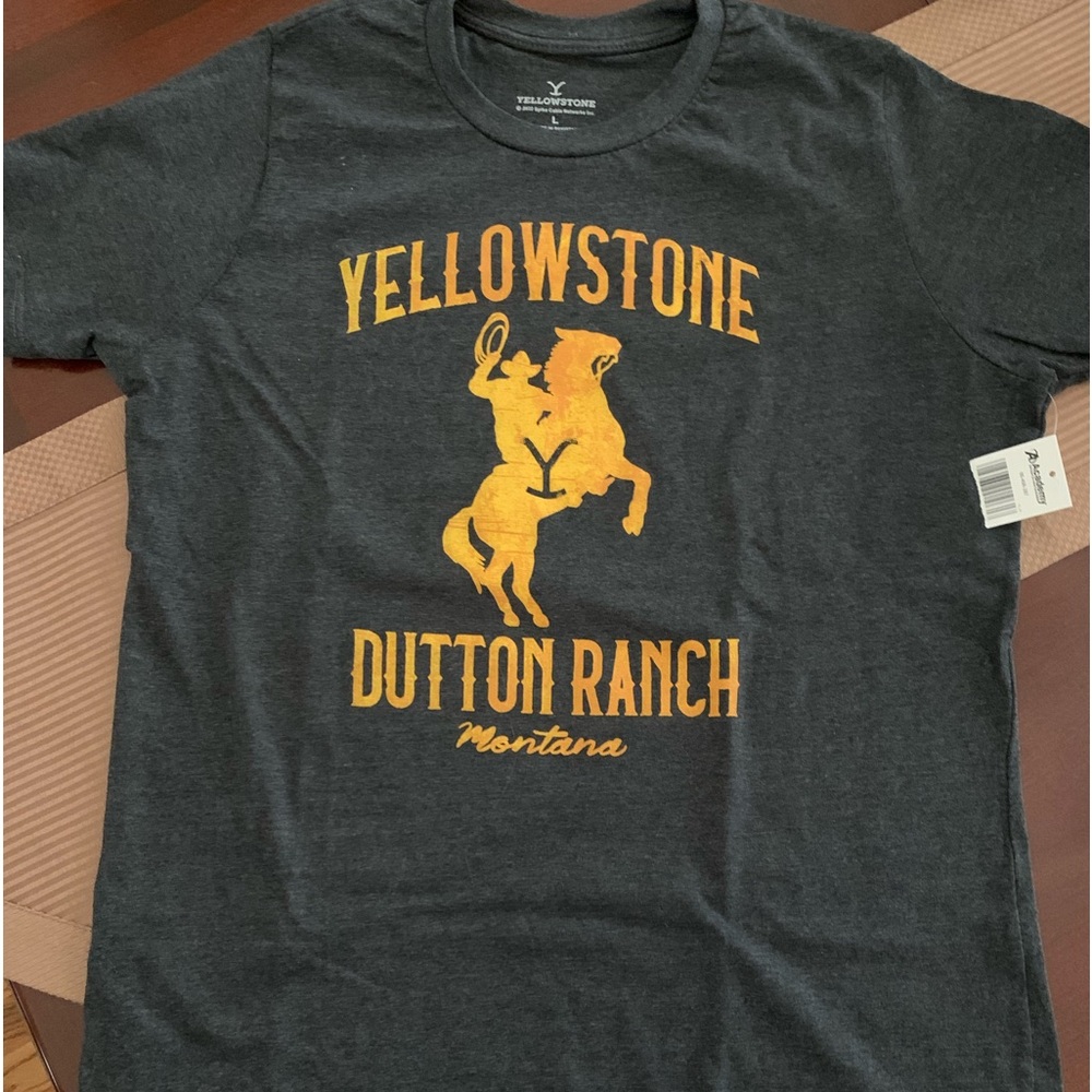 “Yellowstone” women’s t-shirt